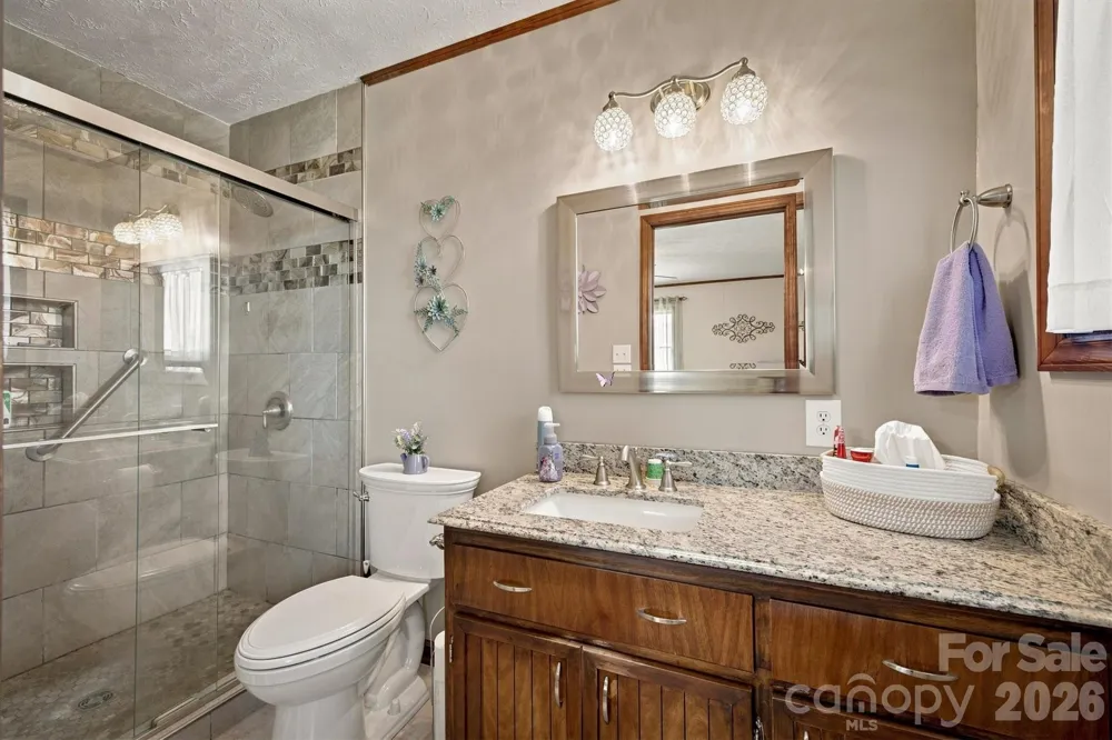 5158 Bob Farr Drive Morganton, NC 28655