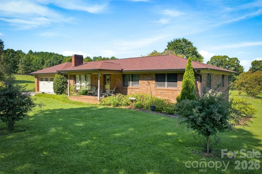 5158 Bob Farr Drive Morganton, NC 28655