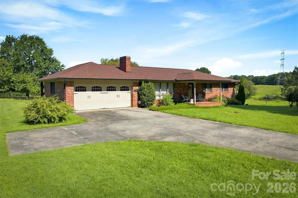5158 Bob Farr Drive Morganton, NC 28655