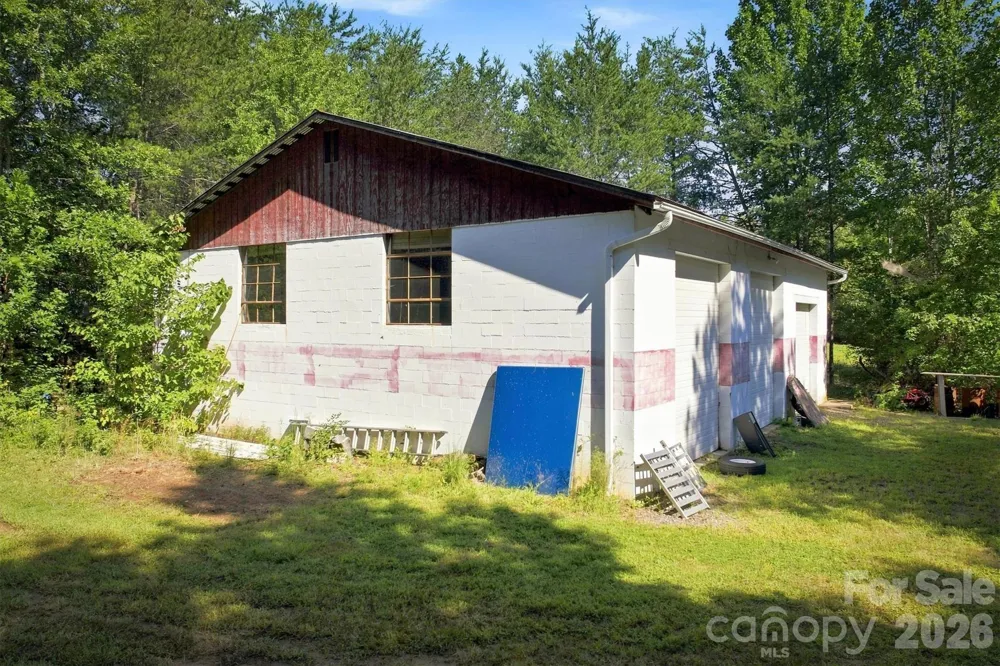 5158 Bob Farr Drive Morganton, NC 28655