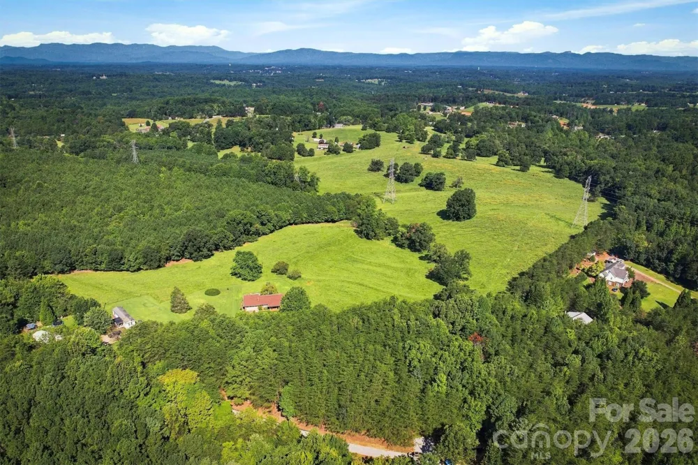 5158 Bob Farr Drive Morganton, NC 28655