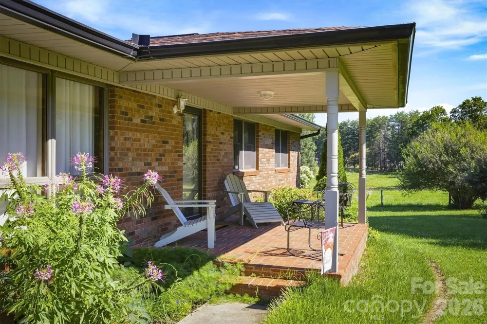 5158 Bob Farr Drive Morganton, NC 28655