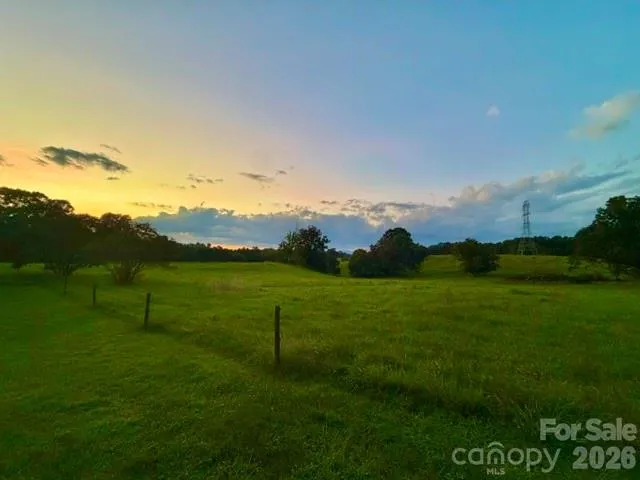 5158 Bob Farr Drive Morganton, NC 28655