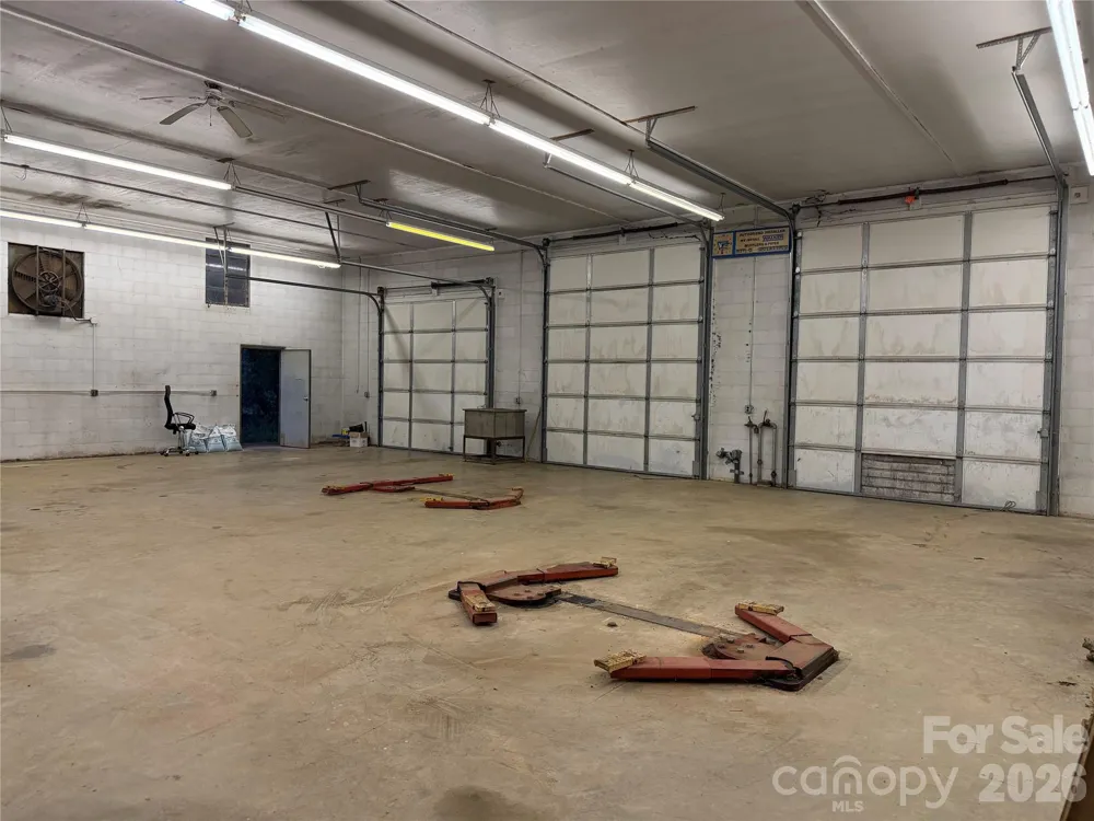 5158 Bob Farr Drive Morganton, NC 28655