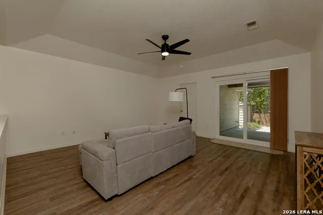 1674 LANTANA CIR New Braunfels, TX 78130