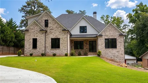 3700 Robinson Road NE