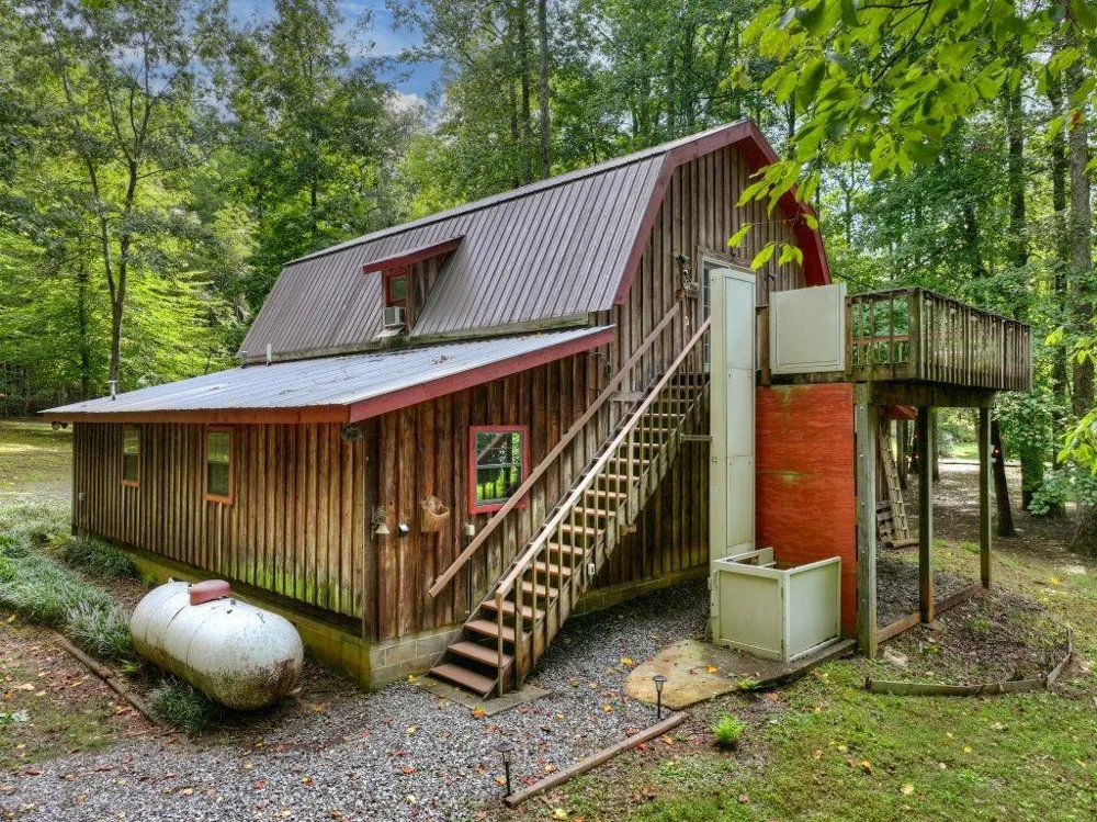 606 Johntown Road Ellijay, GA 30536