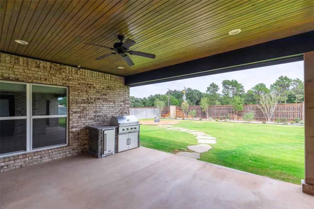 2301 Manor Oaks Terrace Abilene, TX 79602