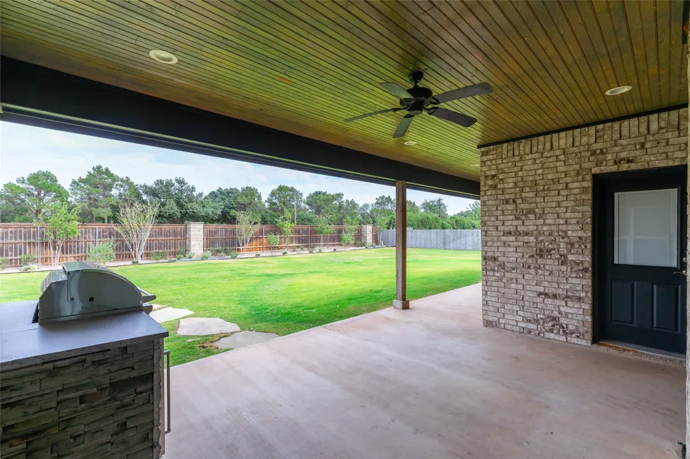 2301 Manor Oaks Terrace Abilene, TX 79602