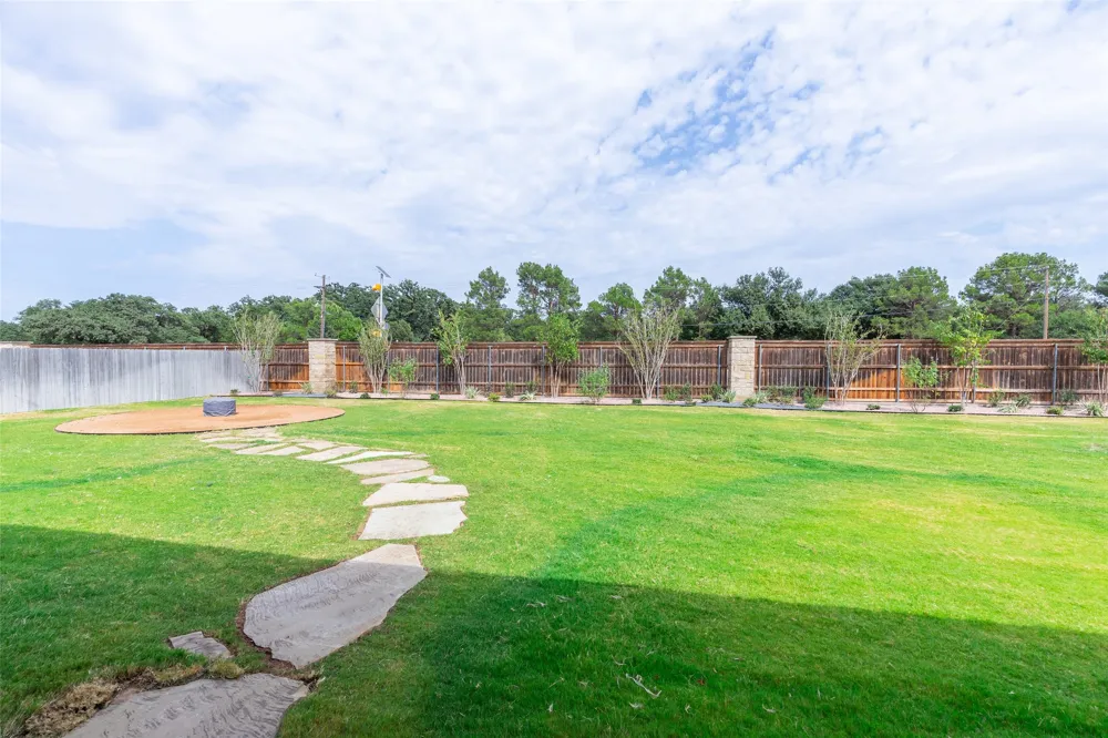 2301 Manor Oaks Terrace Abilene, TX 79602