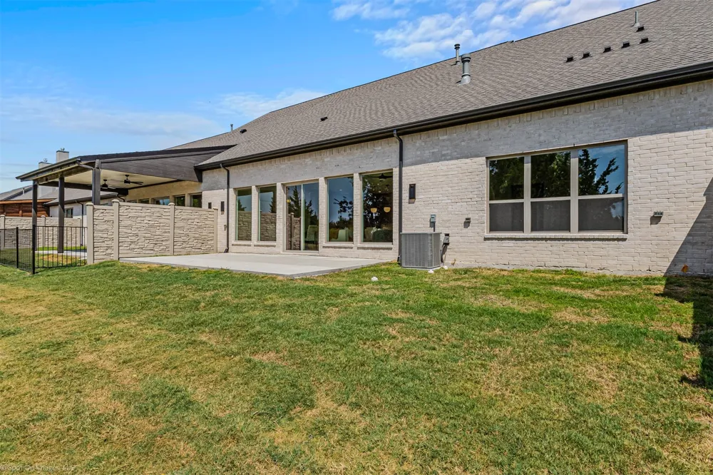 1718 Governors Boulevard Heath, TX 75126