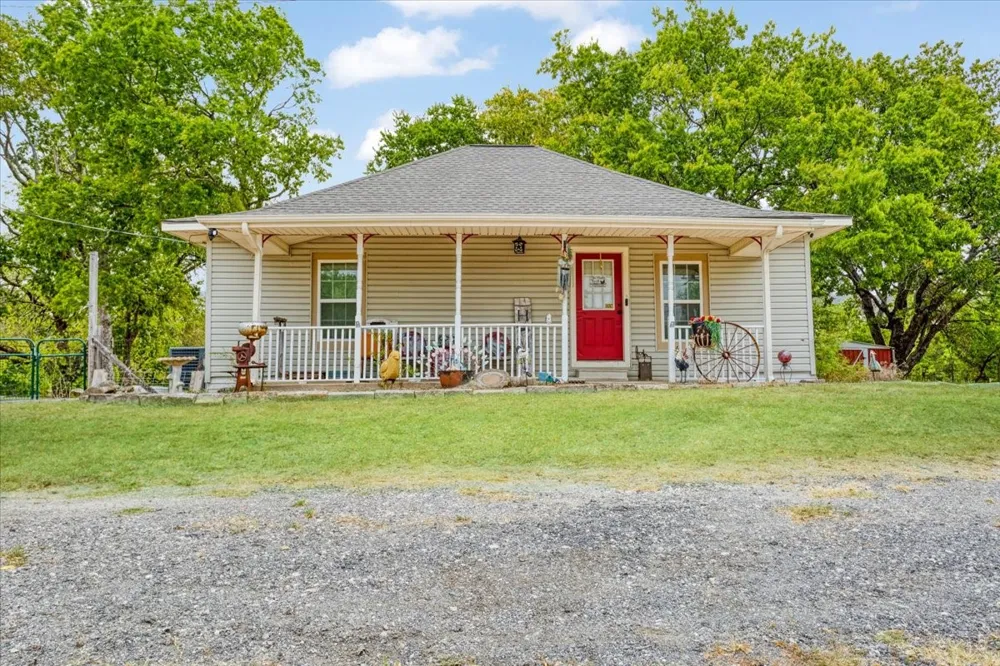 7436 FM 2729 Van Alstyne, TX 75495