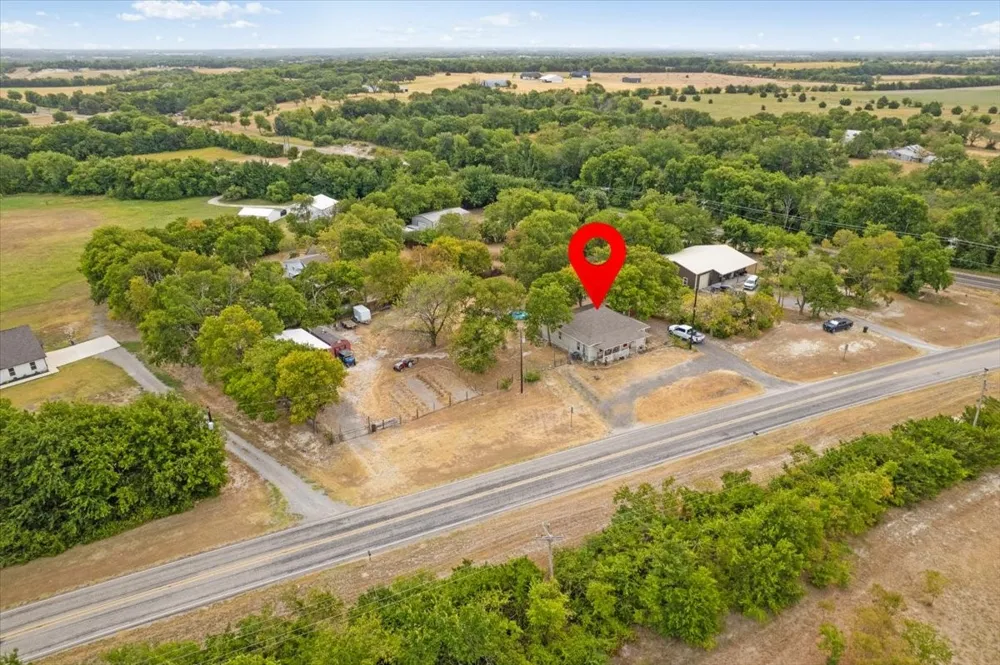 7436 FM 2729 Van Alstyne, TX 75495
