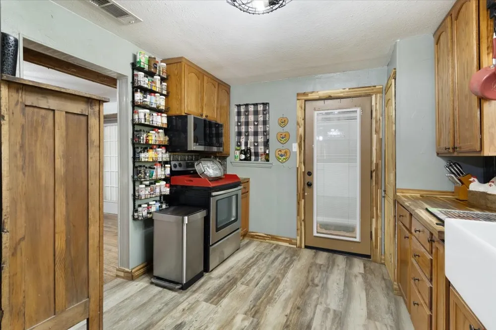 7436 FM 2729 Van Alstyne, TX 75495