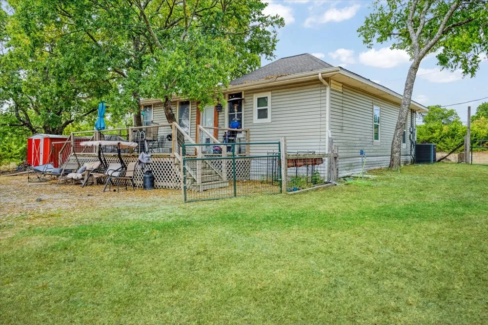 7436 FM 2729 Van Alstyne, TX 75495
