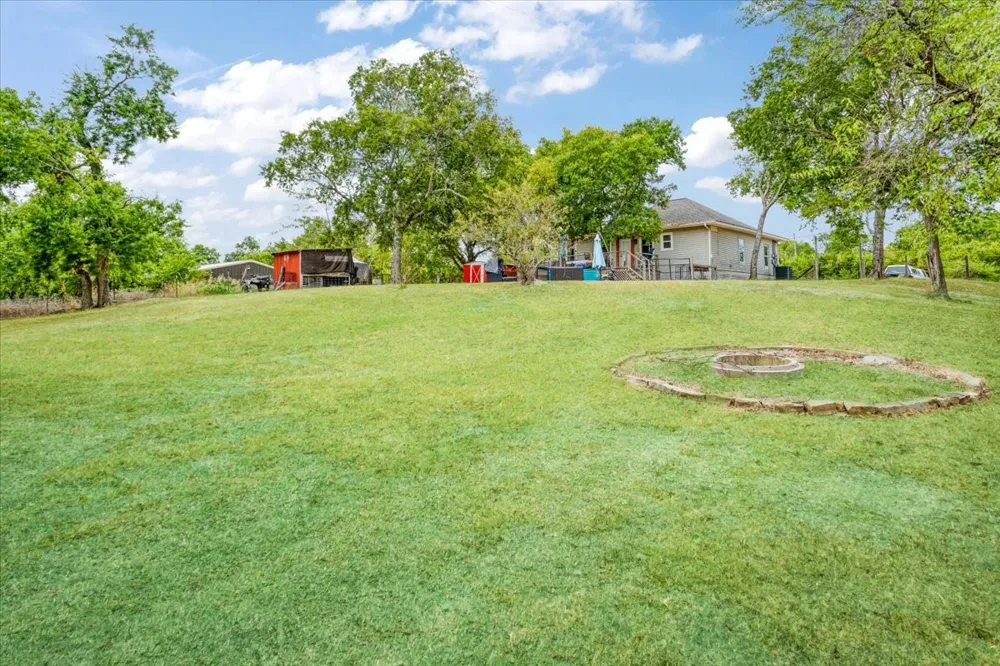 7436 FM 2729 Van Alstyne, TX 75495