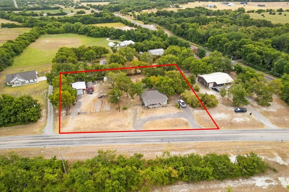 7436 FM 2729 Van Alstyne, TX 75495
