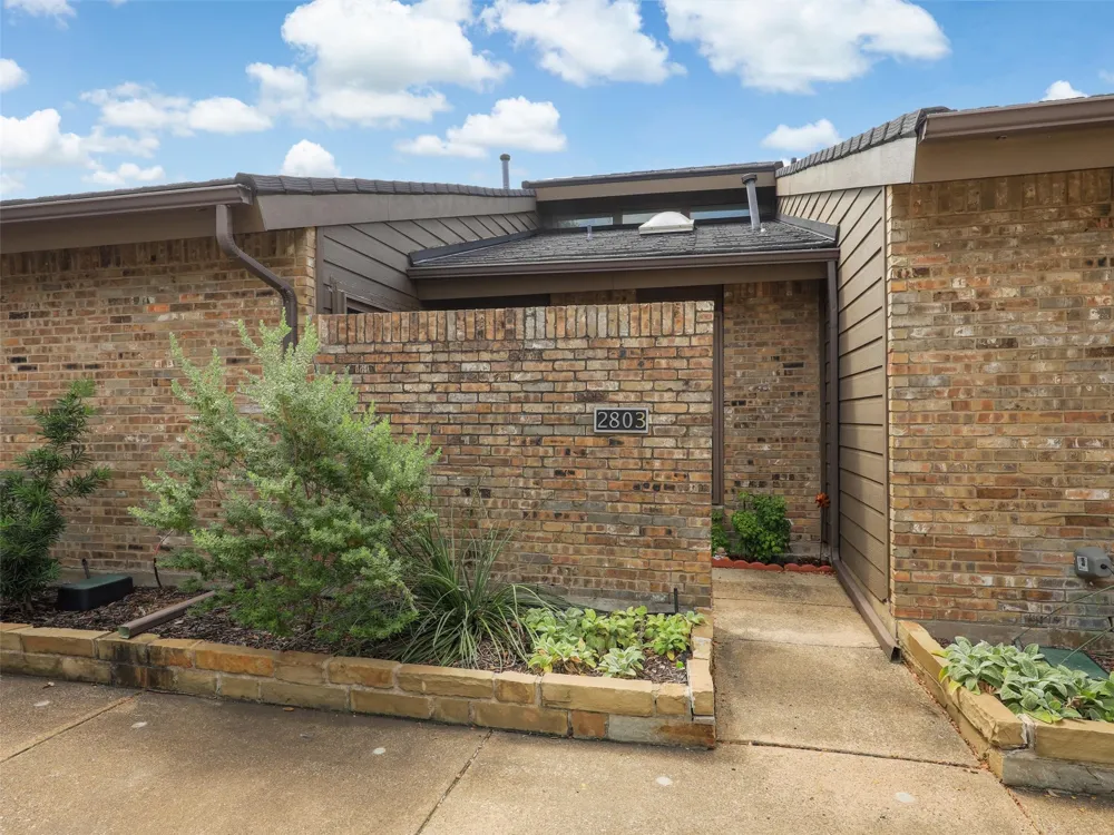 2204 W Park Boulevard #2803 Plano, TX 75075