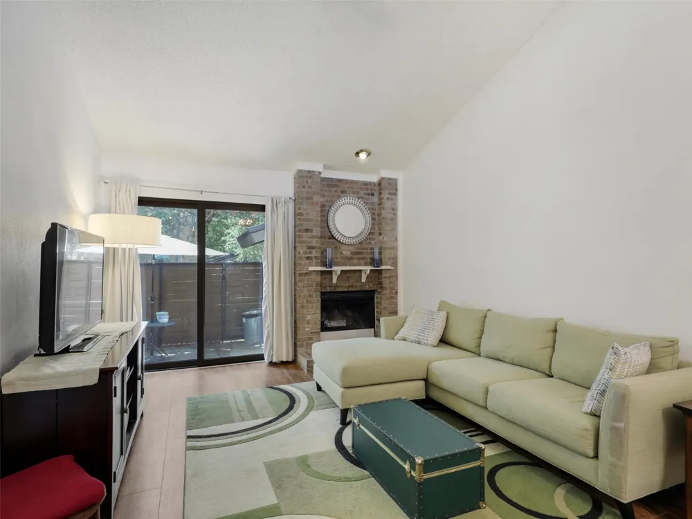2204 W Park Boulevard #2803 Plano, TX 75075