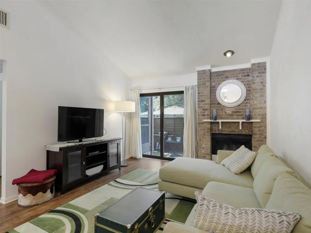 2204 W Park Boulevard #2803 Plano, TX 75075