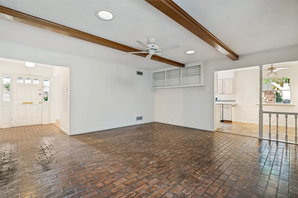 916 Loganwood Avenue Richardson, TX 75080