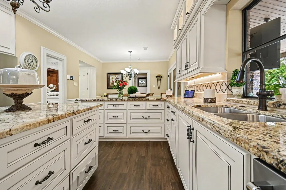 315 Oakview Circle El Lago, TX 77586