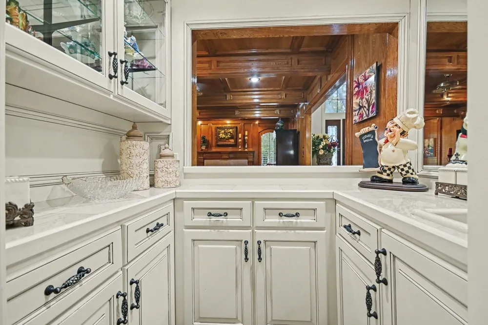 315 Oakview Circle El Lago, TX 77586
