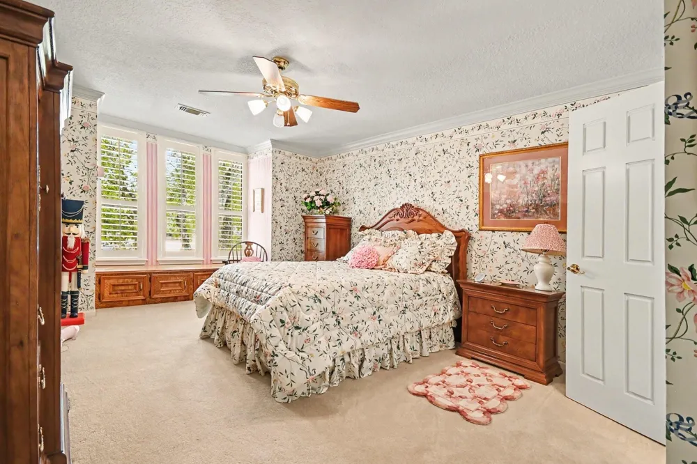 315 Oakview Circle El Lago, TX 77586