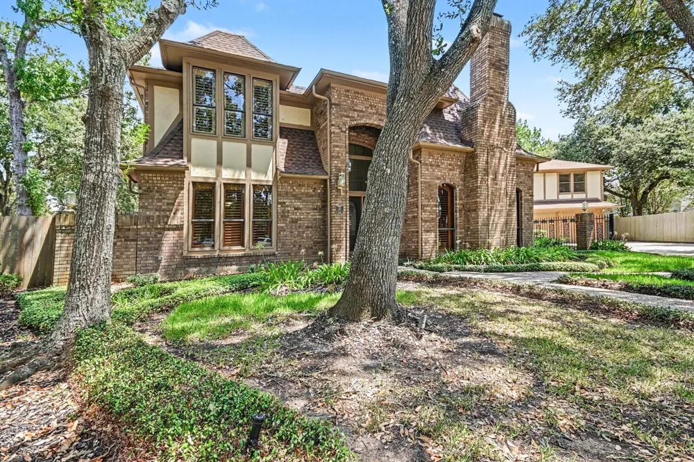 315 Oakview Circle El Lago, TX 77586