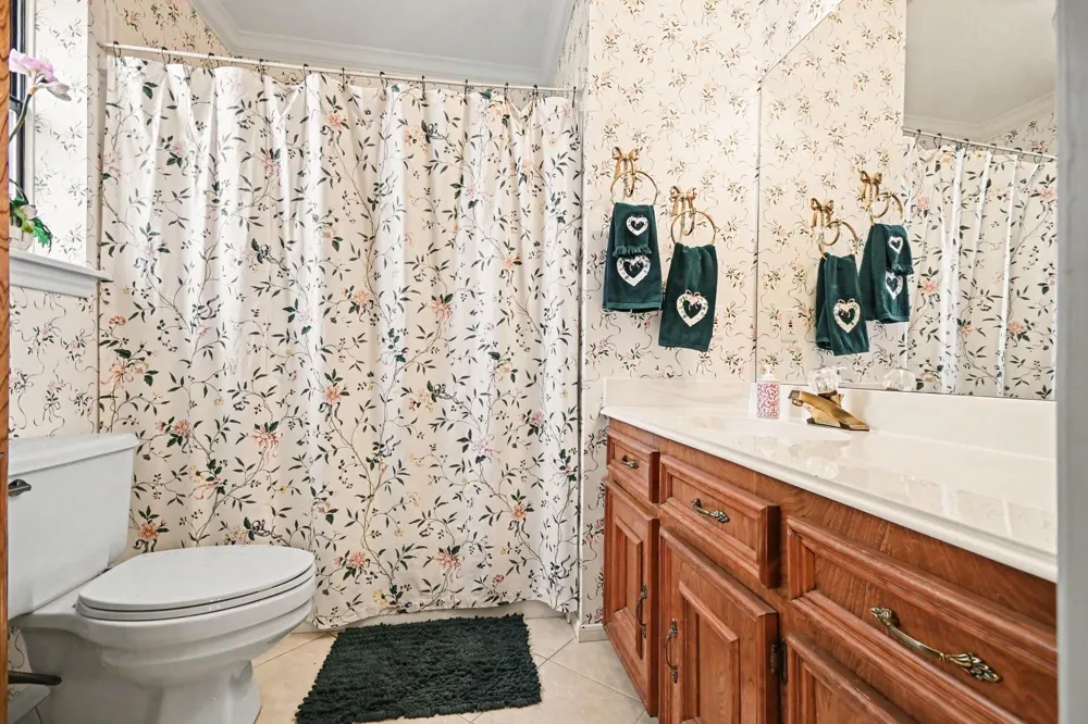 315 Oakview Circle El Lago, TX 77586