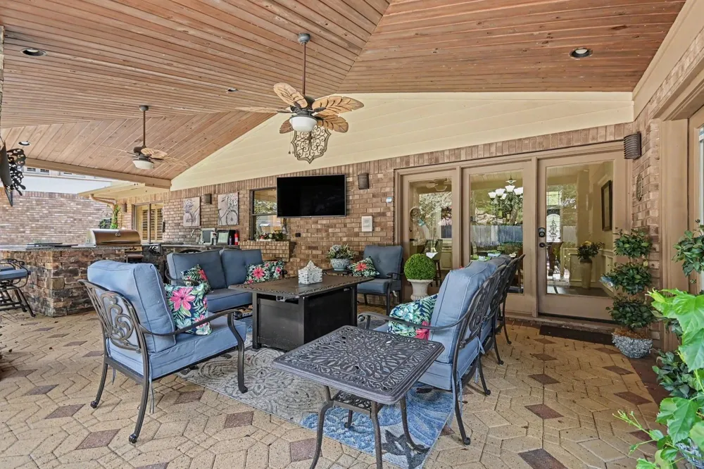 315 Oakview Circle El Lago, TX 77586