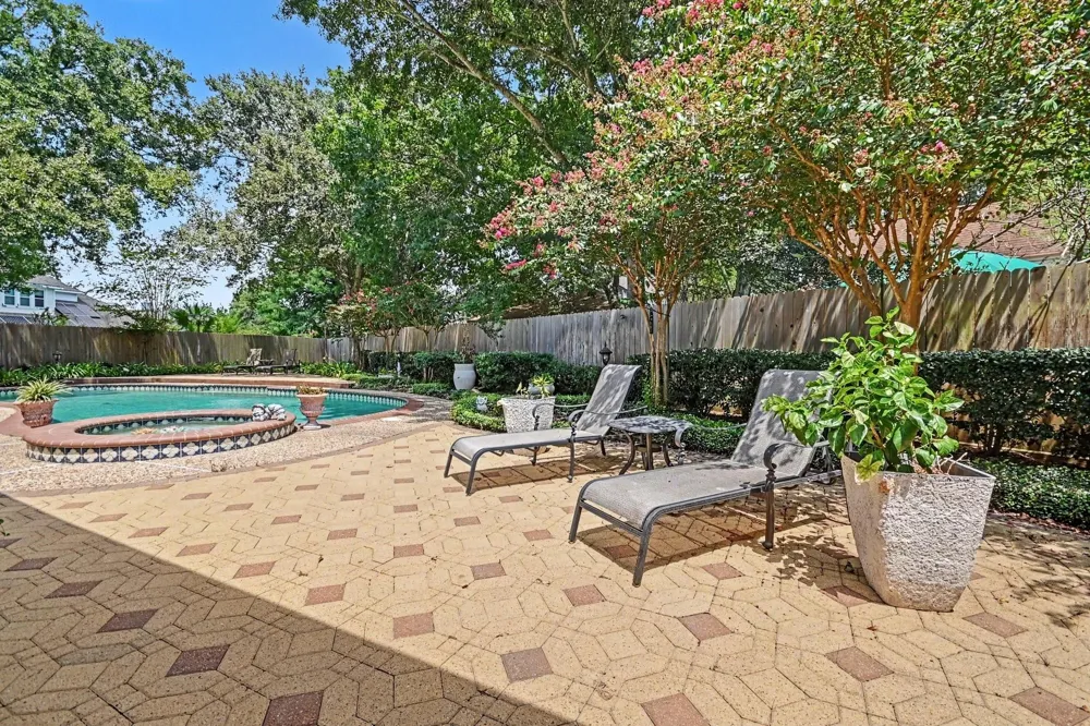 315 Oakview Circle El Lago, TX 77586