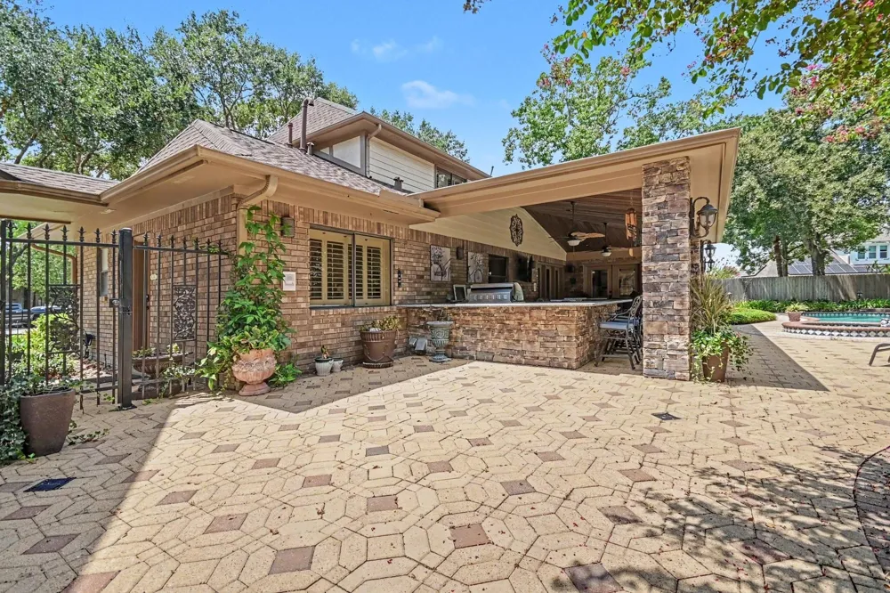 315 Oakview Circle El Lago, TX 77586