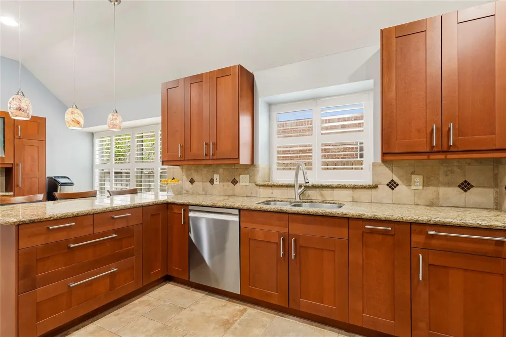 4034 Ridgepoint Drive Pearland, TX 77584