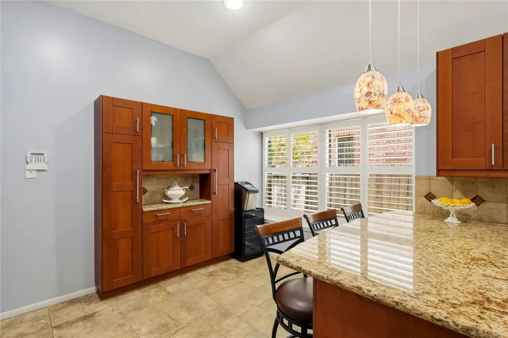 4034 Ridgepoint Drive Pearland, TX 77584