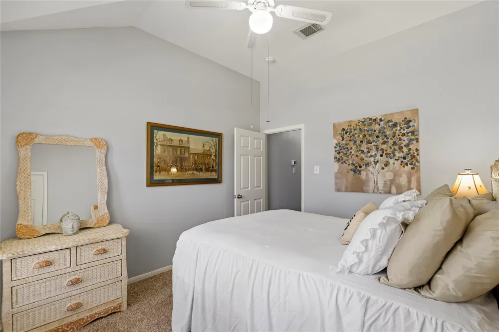 4034 Ridgepoint Drive Pearland, TX 77584