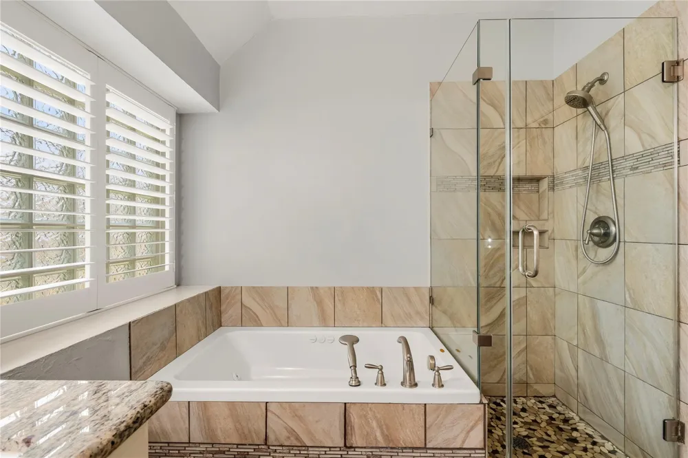 4034 Ridgepoint Drive Pearland, TX 77584