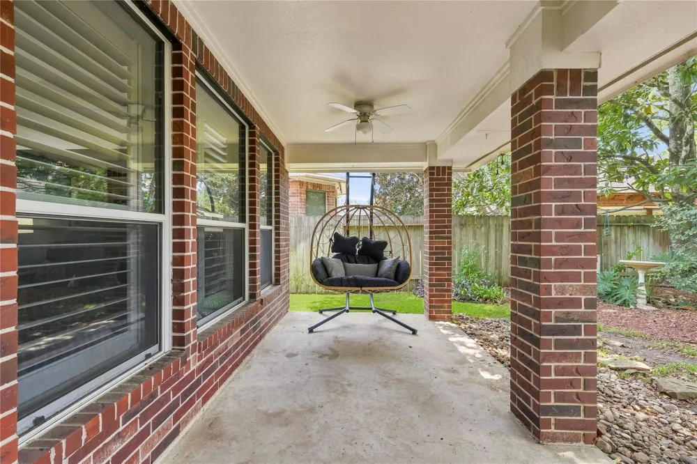4034 Ridgepoint Drive Pearland, TX 77584