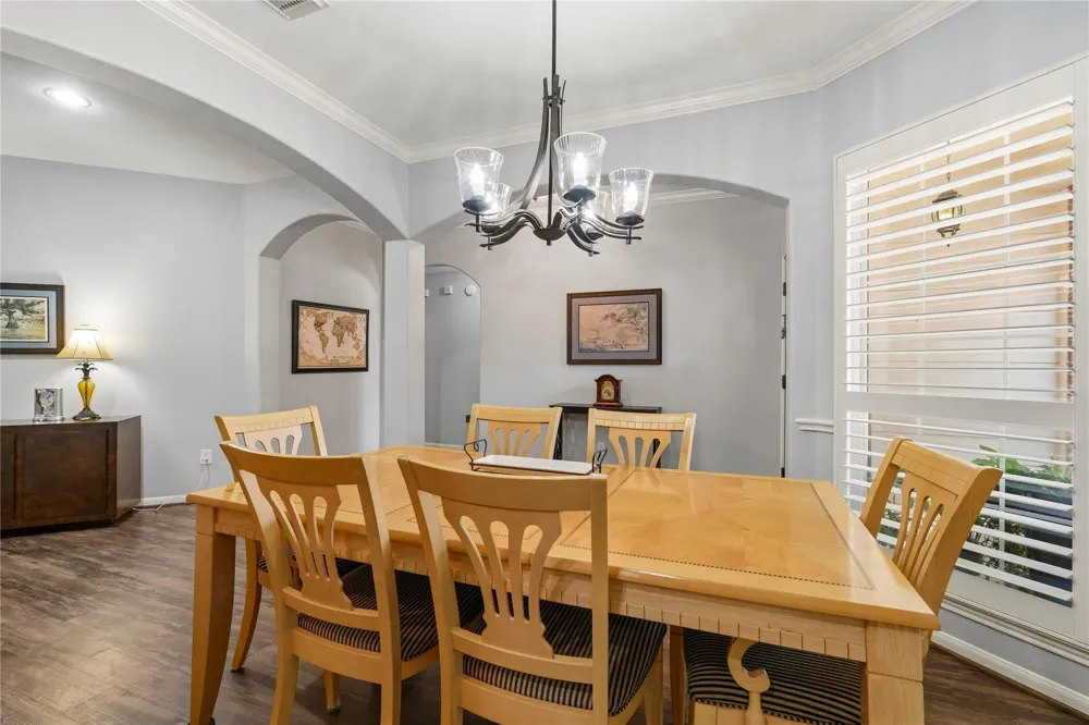 4034 Ridgepoint Drive Pearland, TX 77584
