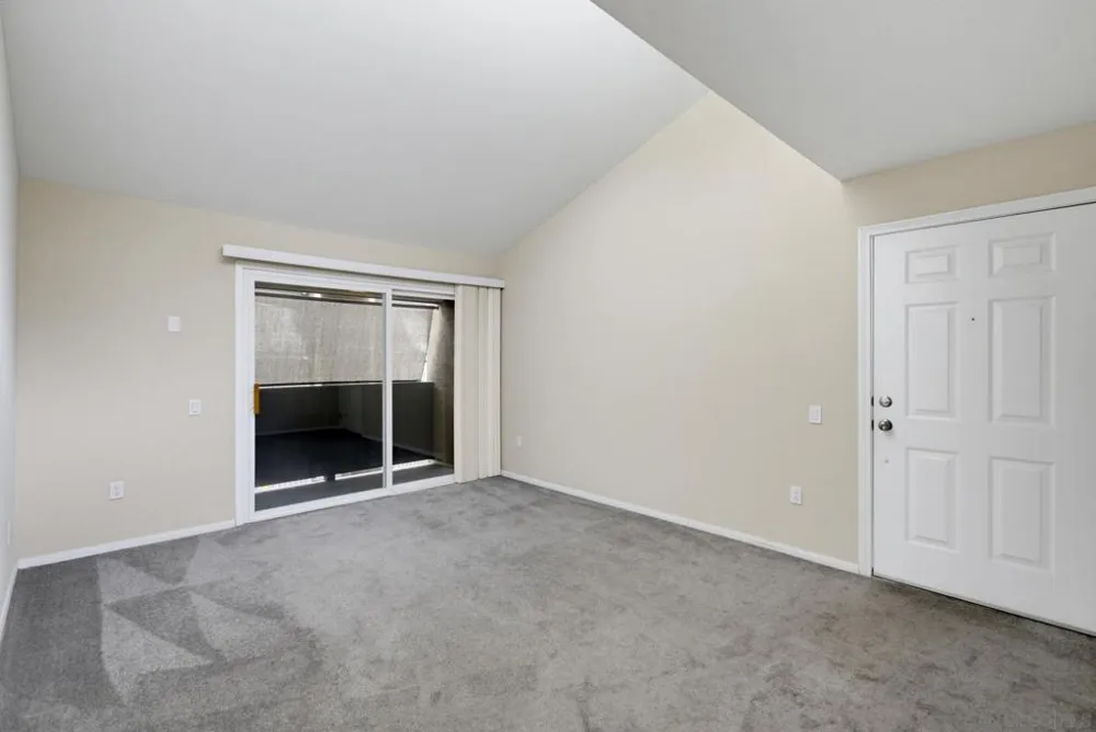 3456 Castle Glen Dr #256 San Diego, CA 92123
