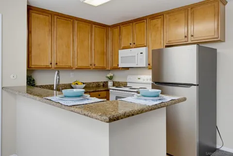 3456 Castle Glen Dr #256