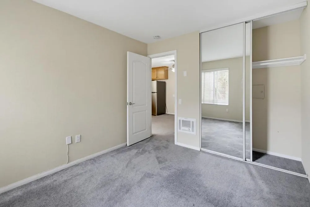 3456 Castle Glen Dr #256 San Diego, CA 92123