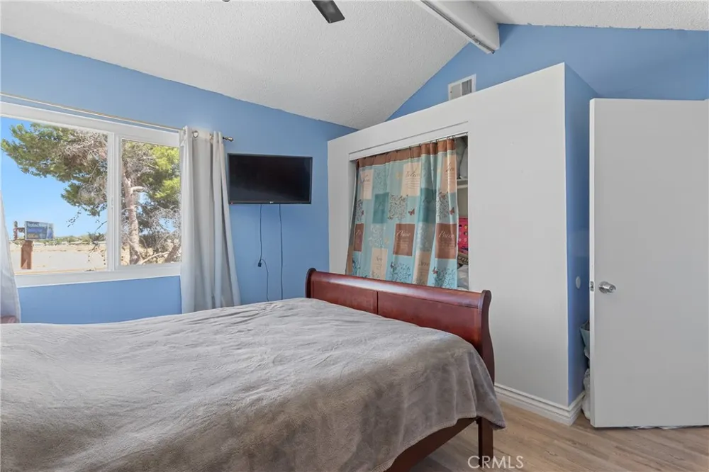 38224 San Mateo Palmdale, CA 93551