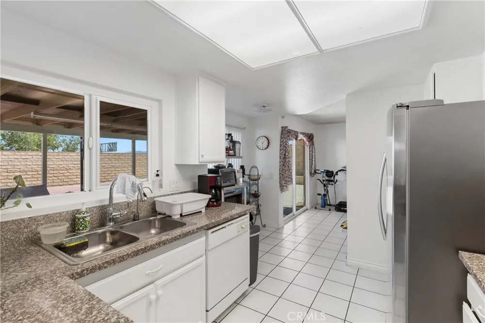 38224 San Mateo Palmdale, CA 93551