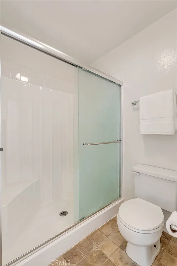 26015 Alizia Canyon #B Calabasas, CA 91302