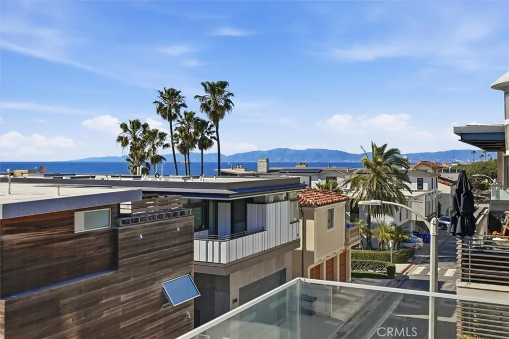 2406 Ocean Drive Manhattan Beach, CA 90266