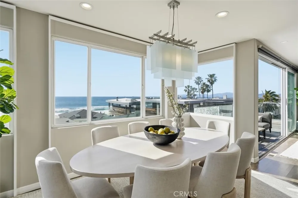 2406 Ocean Drive Manhattan Beach, CA 90266
