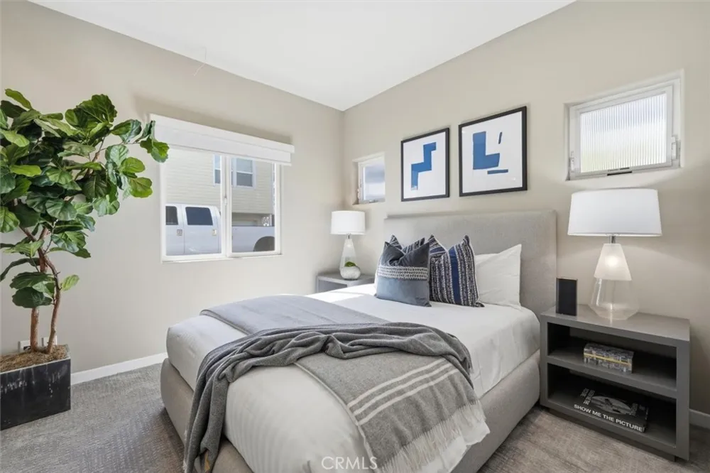 2406 Ocean Drive Manhattan Beach, CA 90266