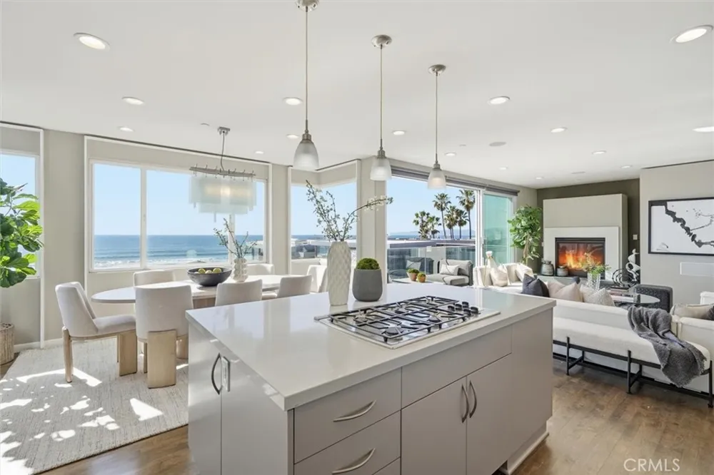 2406 Ocean Drive Manhattan Beach, CA 90266