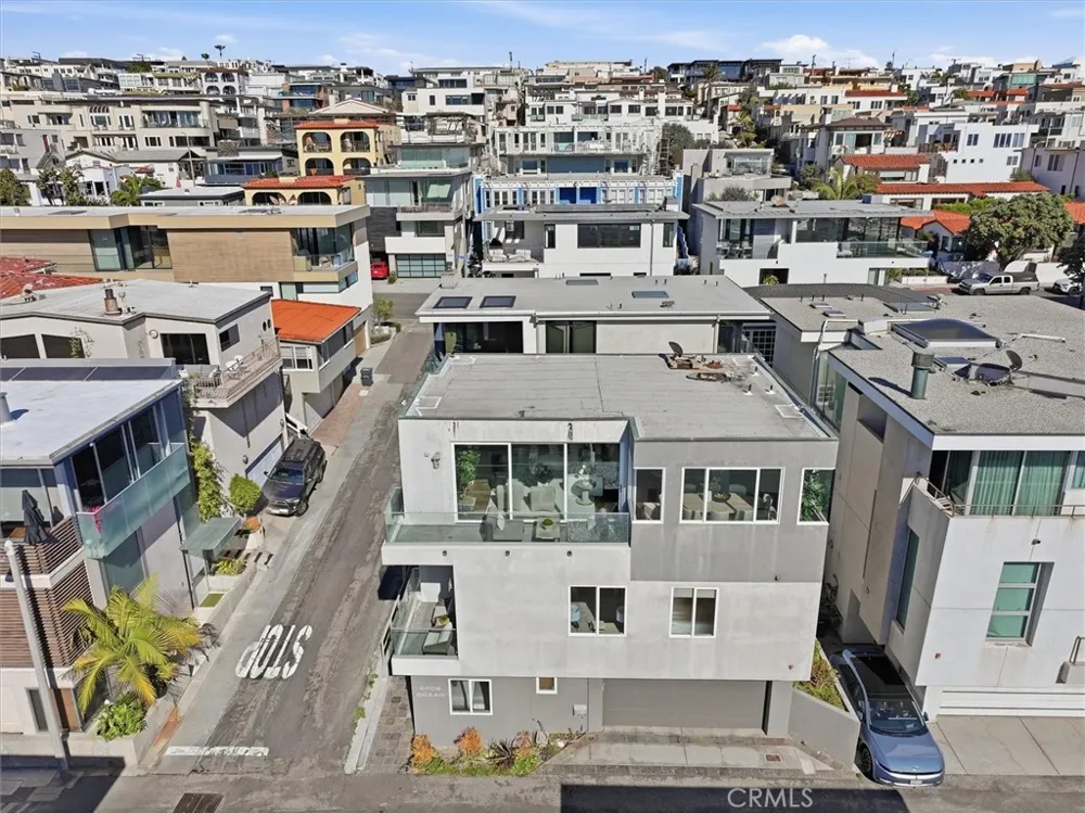 2406 Ocean Drive Manhattan Beach, CA 90266